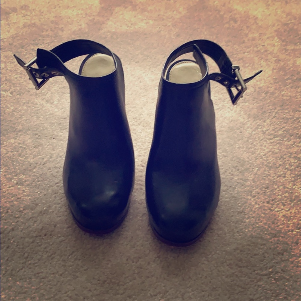 Black/brown Vince Camuto heels